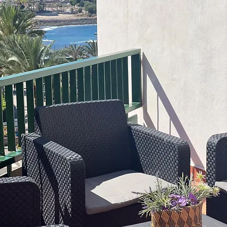 Apartamento Carmen Beachfront Escape *