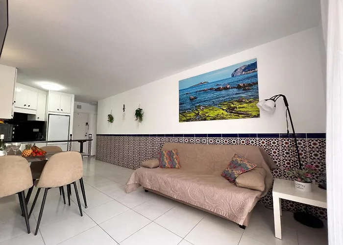 Carmen Beachfront Escape Апартаменты